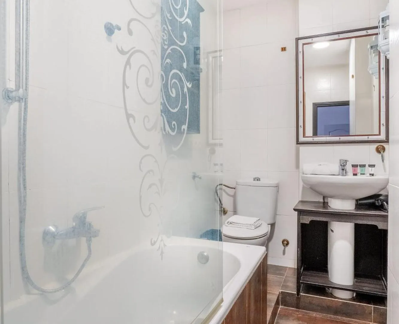 4- Bedroom Apartment In Gracia Village バルセロナ